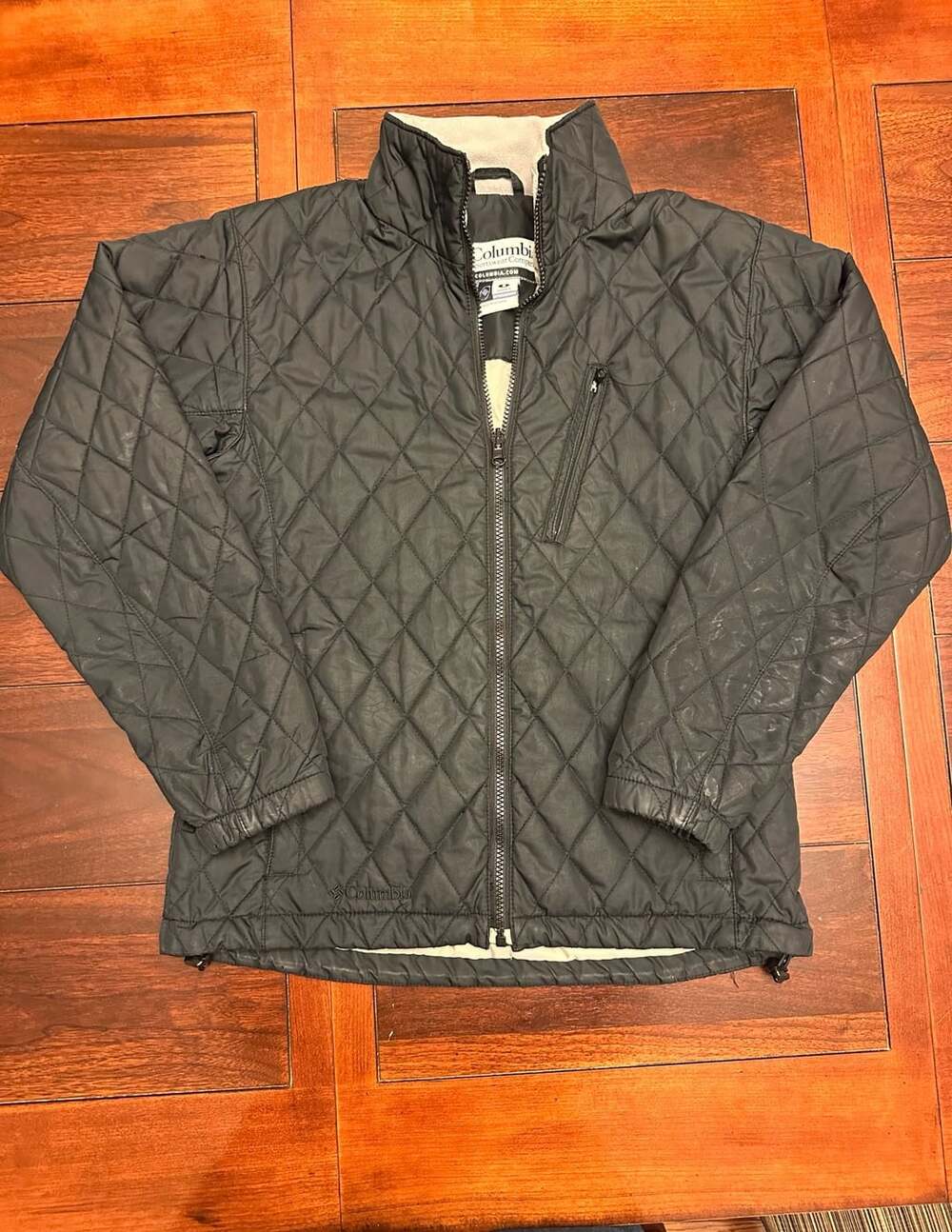 Woman’s Columbia Quilted Jacket Size S Black